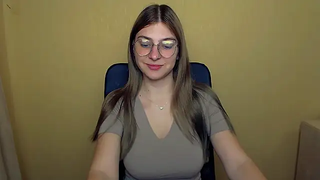 Snapshot of Luna_Lush_ chatting on September 2025 10:06:02 AM Luna Lush online show from September 2025 10:06:02 AM