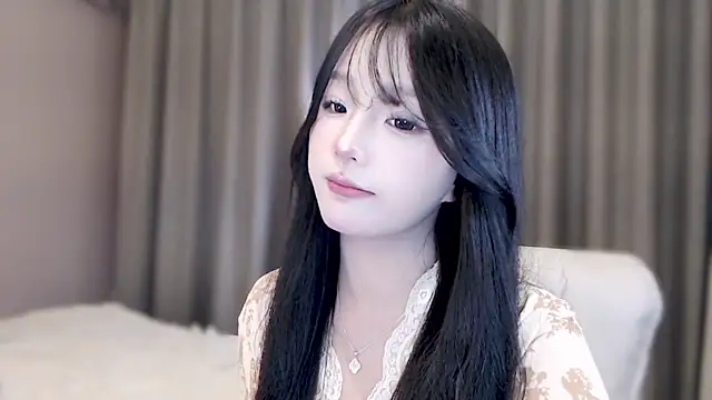 Snapshot of Legend-Night chatting on December 2024 05:32:02 PM Legend-Night online show from December 2024 05:32:02 PM