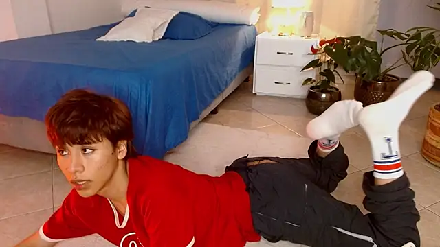 Tommyfoxboy online show from February 2025 02:13:01 PM