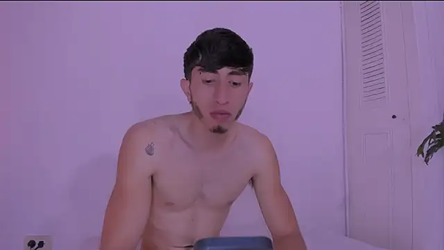 Miiafoxxx online show from September 2025 02:27:02 AM