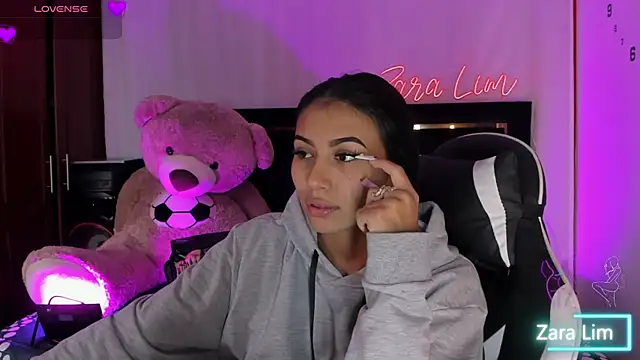 Snapshot of ZaraLim chatting on September 2025 02:44:02 PM ZaraLim online show from September 2025 02:44:02 PM