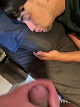 thiagowes online show from November 2025 06:43:01 PM