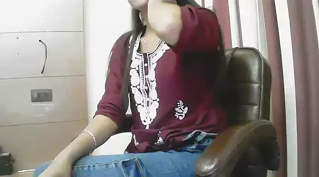 collage hoty online show from March 2025 05:09:01 PM