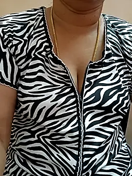 gaurika18 online show from March 2025 01:10:02 AM