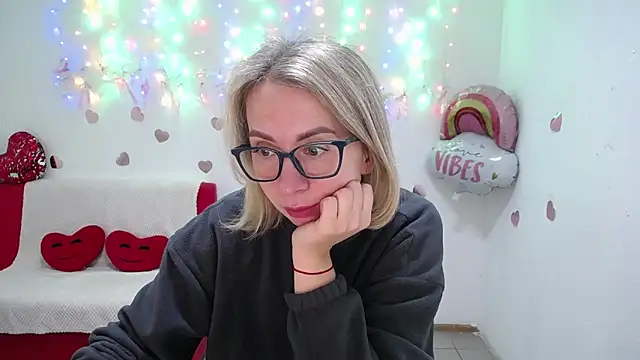 VasilisaSii online show from October 2025 05:05:01 AM