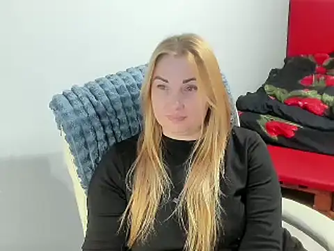 SkarletXDream online show from February 2025 07:24:02 PM