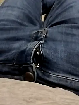 Snapshot of catopper0001 chatting on November 2025 10:10:02 PM catopper0001 online show from November 2025 10:10:02 PM