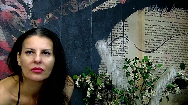 TessaKlarn online show from September 2025 06:24:02 AM