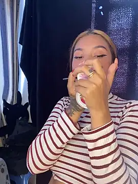 baby lizy online show from January 2025 08:37:01 PM