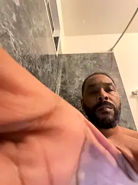 Snapshot of bigdinca chatting on September 2025 02:07:02 PM bigdinca online show from September 2025 02:07:02 PM