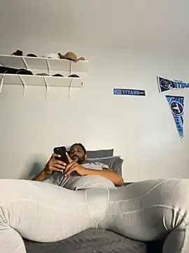 Snapshot of bigdinca chatting on October 2025 06:17:02 PM bigdinca online show from October 2025 06:17:02 PM