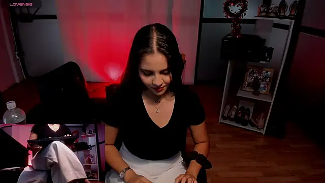 alisa jhons1 online show from December 2024 08:01:02 PM