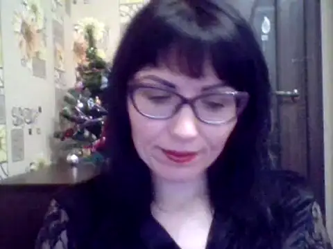 CharmingCat321 online show from December 2024 08:04:01 PM