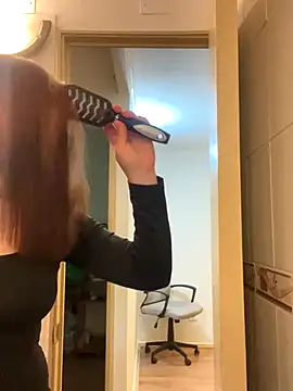 WhiteWomen online show from September 2025 12:00:02 AM