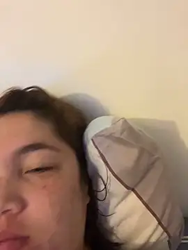 WhiteWomen online show from September 2025 11:06:02 PM