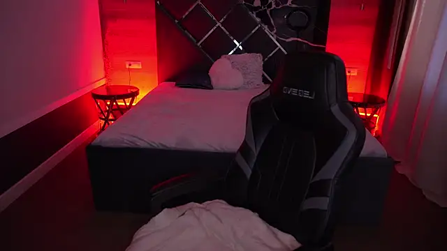 Snapshot of MirandaWong chatting on October 2025 05:15:02 AM MirandaWong online show from October 2025 05:15:02 AM