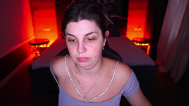 Snapshot of MirandaWong chatting on November 2025 06:46:02 AM MirandaWong online show from November 2025 06:46:02 AM