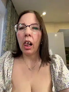 Snapshot of B_Bonya_m chatting on December 2024 05:29:02 AM B Bonya m online show from December 2024 05:29:02 AM