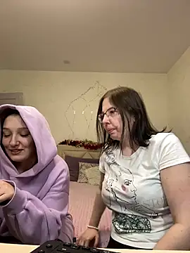 Snapshot of B_Bonya_m chatting on December 2024 05:20:01 AM B Bonya m online show from December 2024 05:20:01 AM