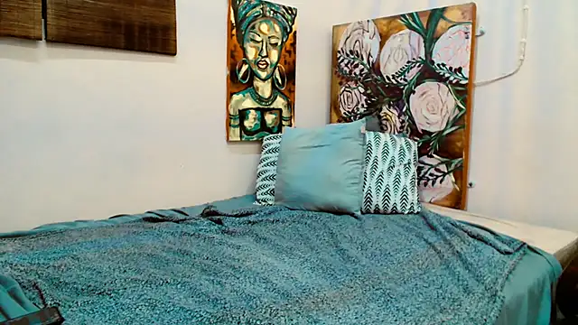 GoldenPussyXOXO online show from February 2025 06:37:01 PM