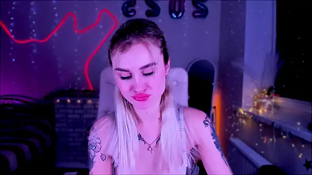  Ravenaa online show from February 2025 05:51:01 PM