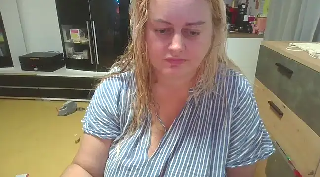 Meliss Official9 online show from February 2025 07:14:01 PM
