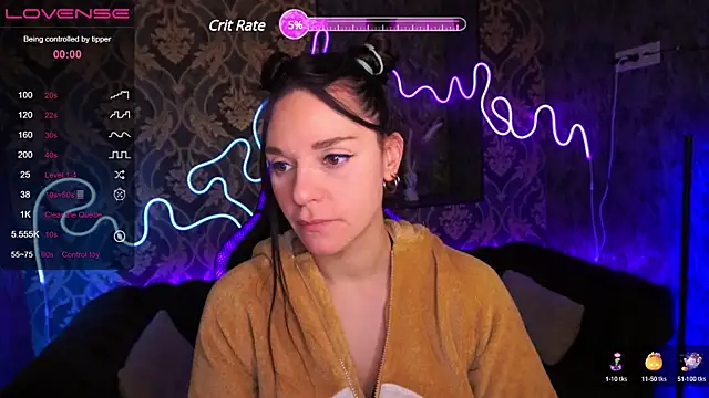 Snapshot of VelvetSkyy chatting on December 2024 07:16:01 AM VelvetSkyy online show from December 2024 07:16:01 AM