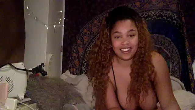 caramelangelxo online show from February 2025 10:53:01 PM