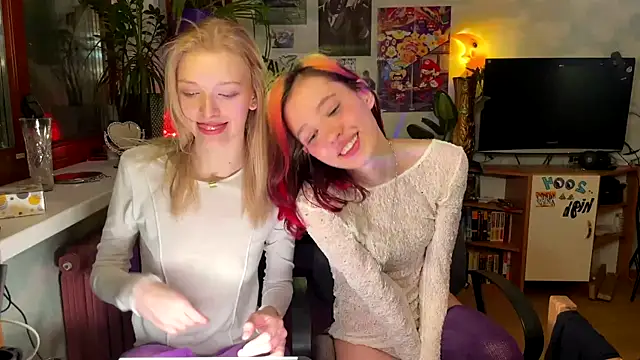 Evvie Summn1 online show from February 2025 08:20:02 PM