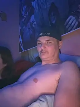 Snapshot of 023Longandjuicy chatting on October 2025 11:27:02 PM 023Longandjuicy online show from October 2025 11:27:02 PM