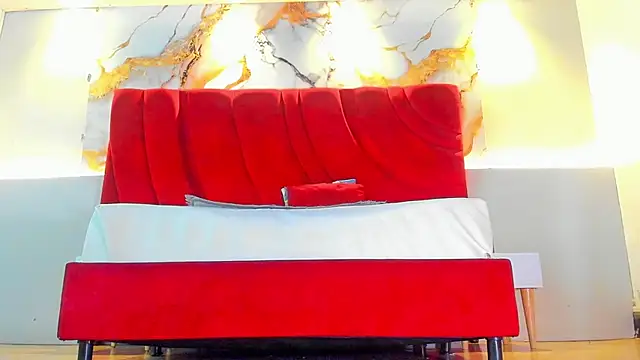 MAISE HILL1 online show from October 2025 01:20:01 PM