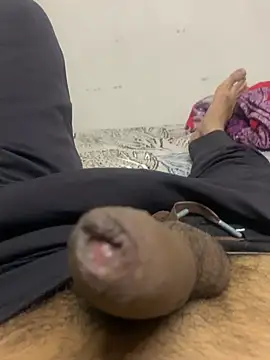 Snapshot of fuckboi2103 chatting on December 2024 07:01:01 PM fuckboi2103 online show from December 2024 07:01:01 PM