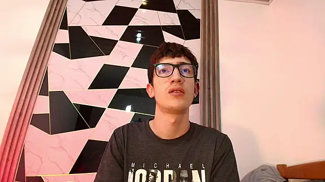 Erik Osorio online show from February 2025 01:25:02 AM