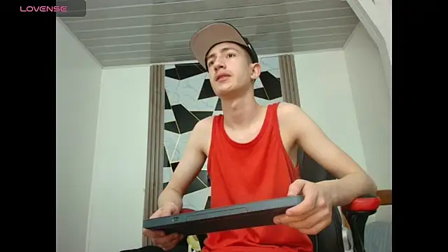 Erik Osorio online show from March 2025 10:17:02 PM