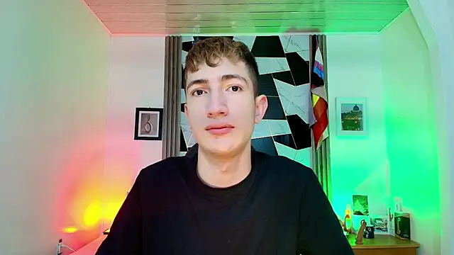 Erik Osorio online show from September 2025 04:07:02 PM