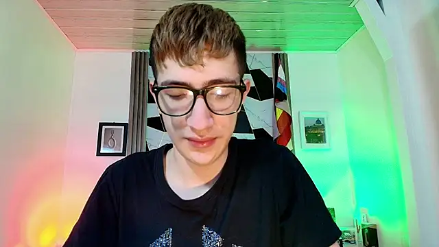 Erik Osorio online show from September 2025 04:07:01 PM