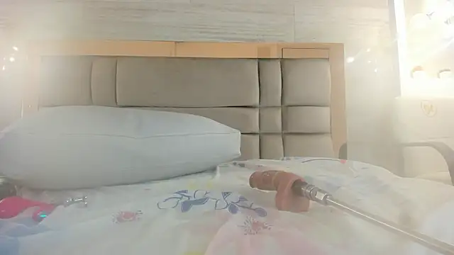 adara scot online show from March 2025 03:20:01 PM