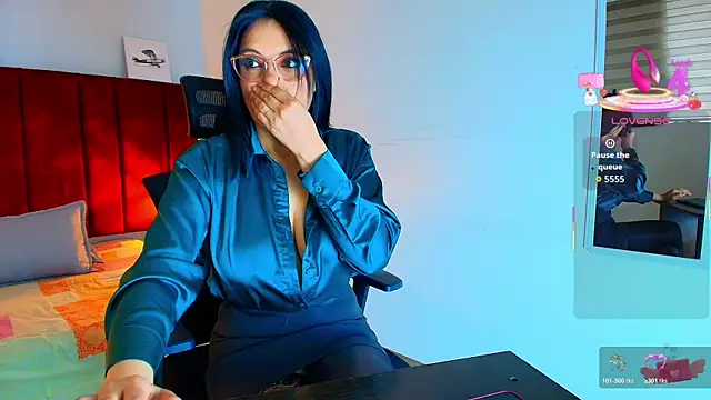 Zuzana21 online show from October 2025 12:52:02 PM