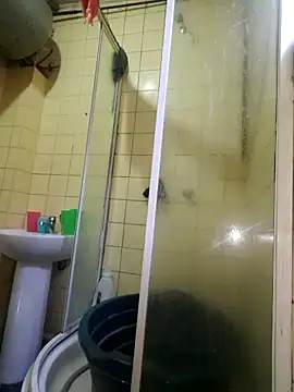 Snapshot of Polygamist chatting on October 2025 05:31:01 AM Polygamist online show from October 2025 05:31:01 AM