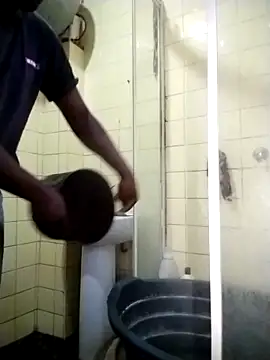 Snapshot of Polygamist chatting on November 2025 04:56:01 AM Polygamist online show from November 2025 04:56:01 AM