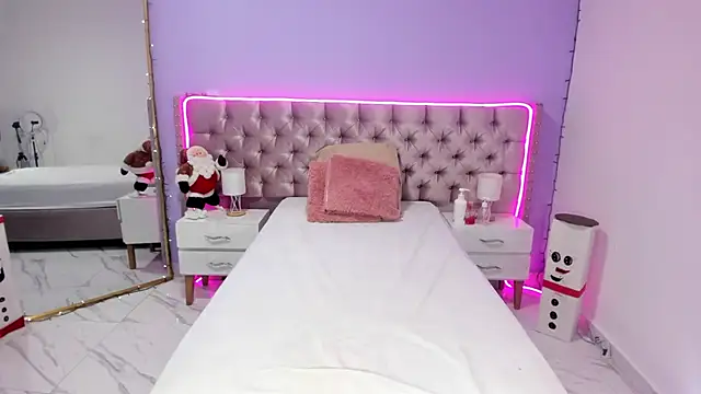 Anal Luucia online show from January 2025 11:37:02 AM
