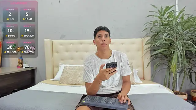 kieran derek online show from September 2025 03:28:01 AM