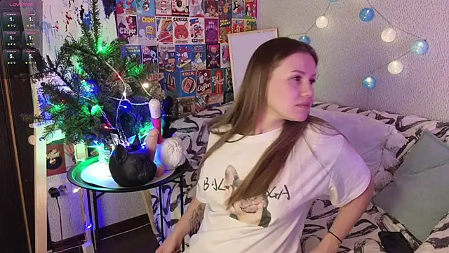 LittleLeen online show from December 2024 09:43:01 PM