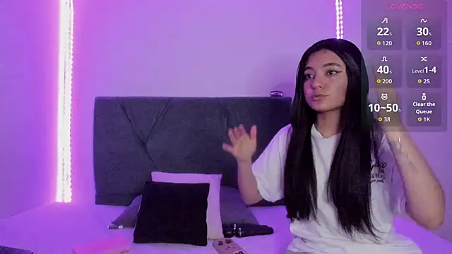 Gabby and Alice online show from October 2025 05:01:01 PM