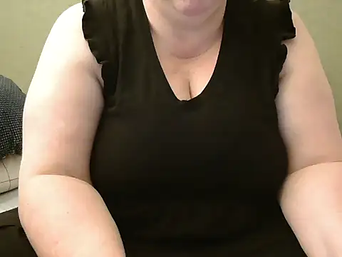 Snapshot of MarthaBriest chatting on February 2025 07:18:02 AM MarthaBriest online show from February 2025 07:18:02 AM