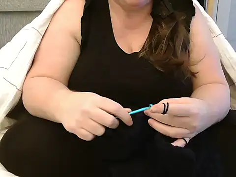 Snapshot of MarthaBriest chatting on February 2025 01:35:02 PM MarthaBriest online show from February 2025 01:35:02 PM