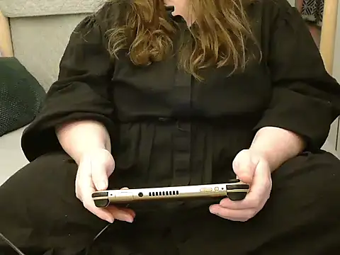 Snapshot of MarthaBriest chatting on February 2025 07:04:02 AM MarthaBriest online show from February 2025 07:04:02 AM