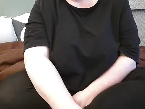 Snapshot of MarthaBriest chatting on March 2025 09:32:02 AM MarthaBriest online show from March 2025 09:32:02 AM