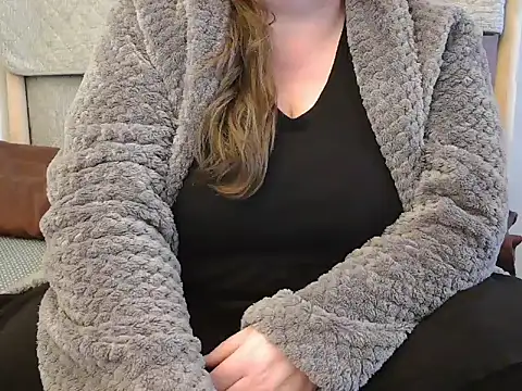 Snapshot of MarthaBriest chatting on March 2025 07:29:02 AM MarthaBriest online show from March 2025 07:29:02 AM