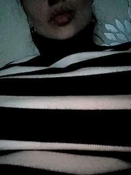 Snapshot of YuliannaFox chatting on February 2025 02:05:02 PM YuliannaFox online show from February 2025 02:05:02 PM